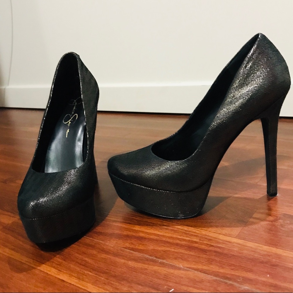 *GOOD CONDITION* Black Metallic Platform Heels